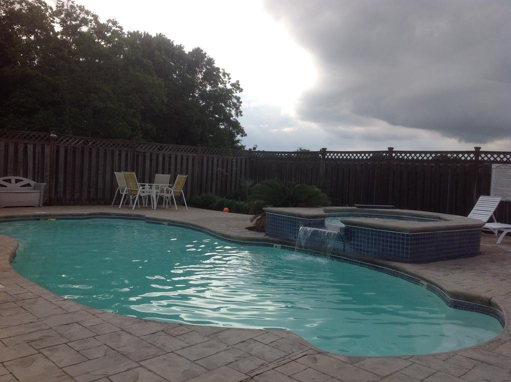 Eunice L'Acadie Inn & Rv Park מראה חיצוני תמונה